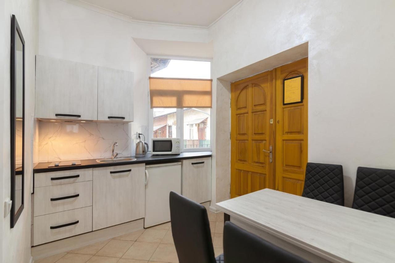 LEOGRAND Apartment Panteleimona Kulisha 27 Lemberg Exterior foto